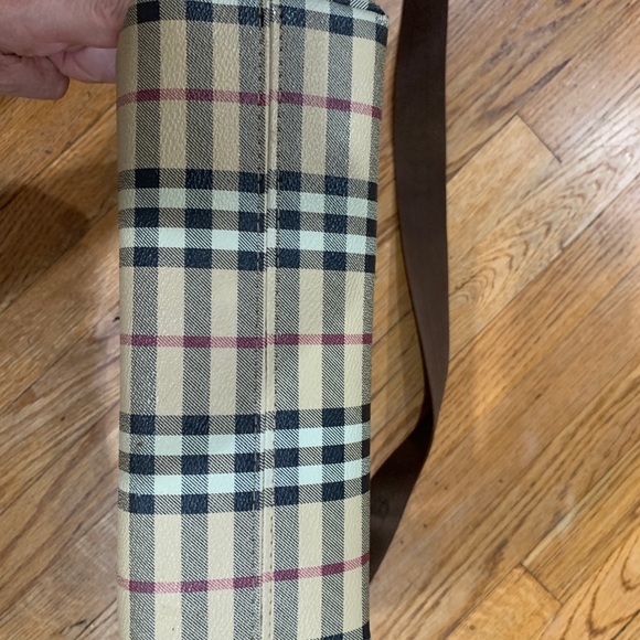 BURBERRY CROSSBODY LEATHER MESSENGER BAG - Picture 4 of 7